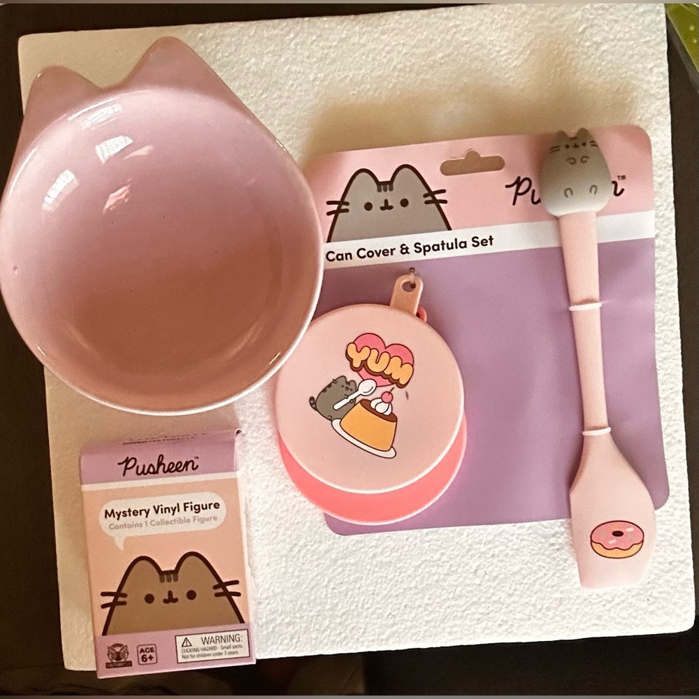 Pusheen Gift Set w/Pedestal Bowl, Can Covers & Spatula Set, Figure and Decals